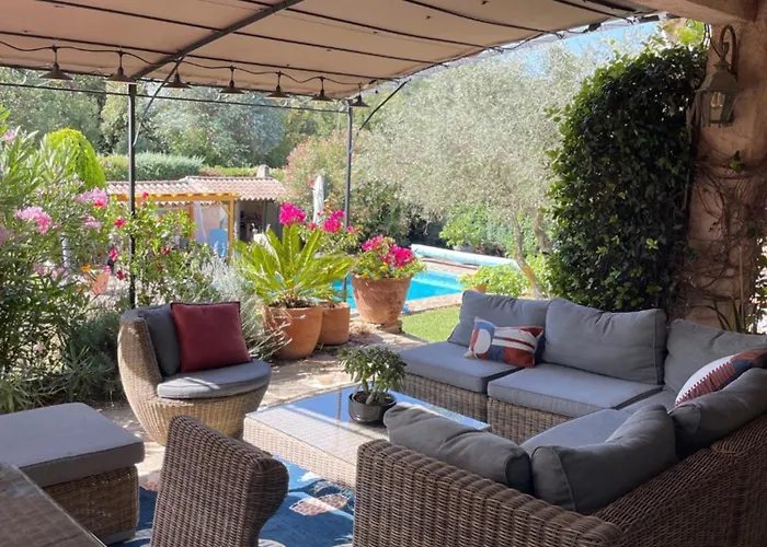 La Borréliane Bed & Breakfast Hyères